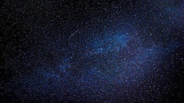 ilustrasi bintang-bintang yang ada di langit malam (pixabay.com/Free-Photos)