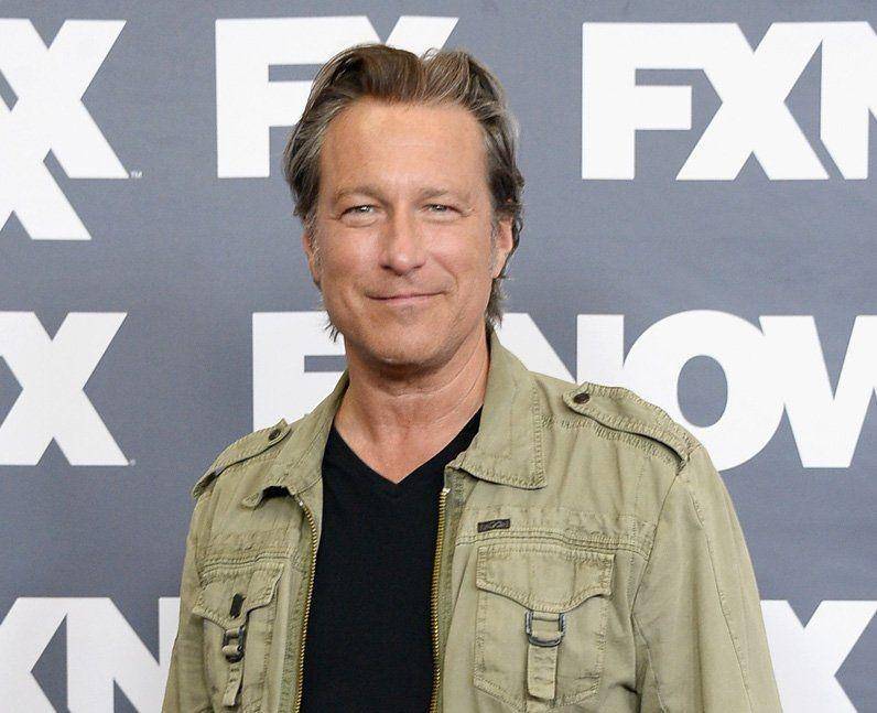 John Corbett (popbuzz.com)