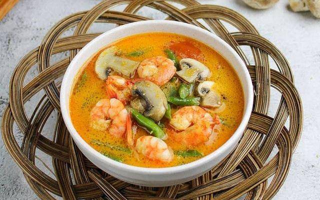 ilustrasi sup udang jamur (instagram.com/larakhodijah)