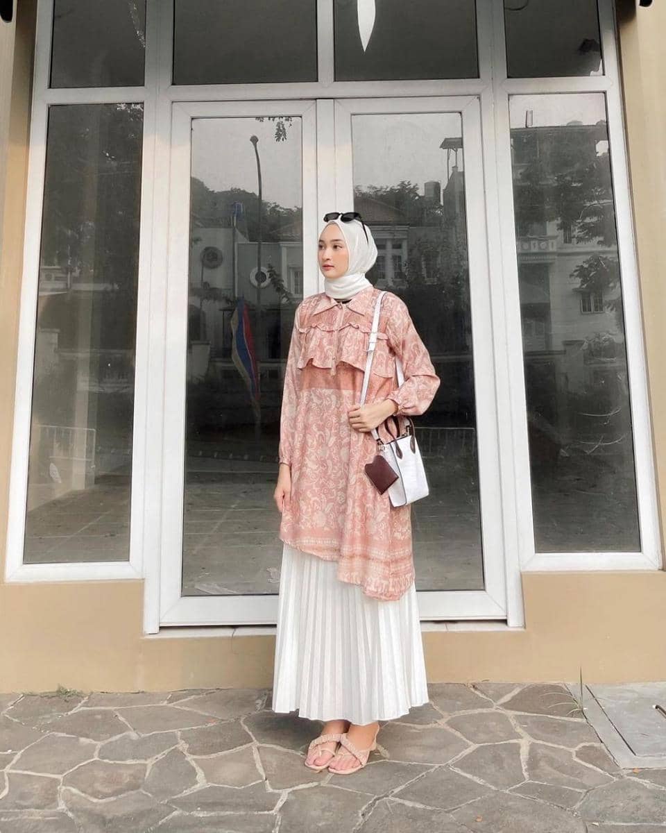 Padu Padan Tunik Silky (instagram.com/ingridyulikaa)
