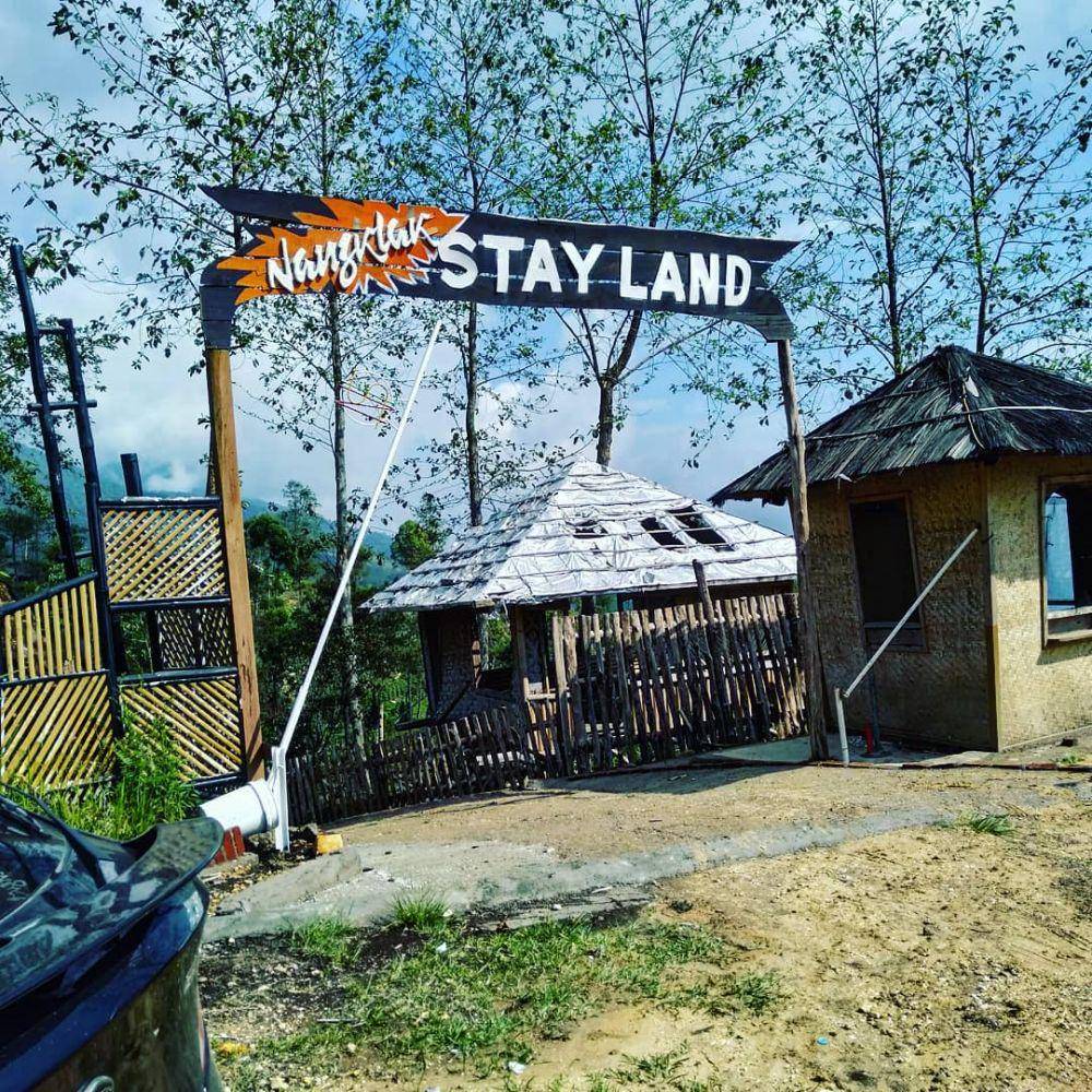 Nangklak Stay Land (instagram.com/liecke_suryadi)