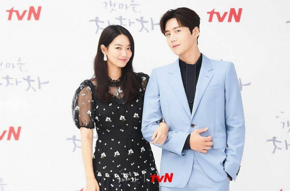 Shin Min Ah dan Kim Seon Ho yang membintangi Hometown Cha-Cha-Cha (instagram.com/tvn_drama)