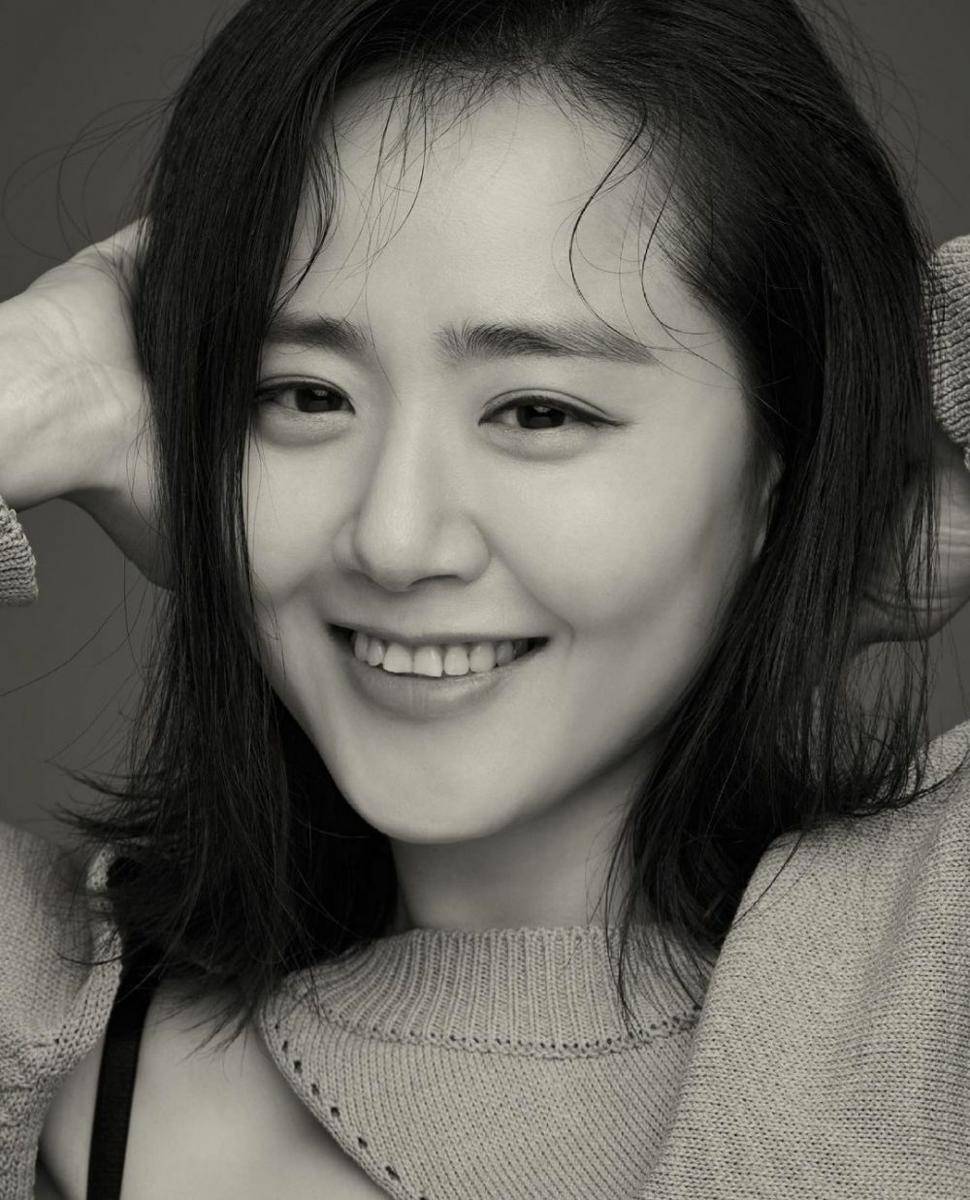 Moon Geun Young (instagram.com/aka_moons)