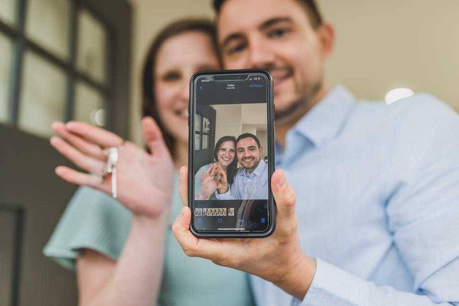 ilustrasi foto pasangan (pexels.com/RODNAE Productions)