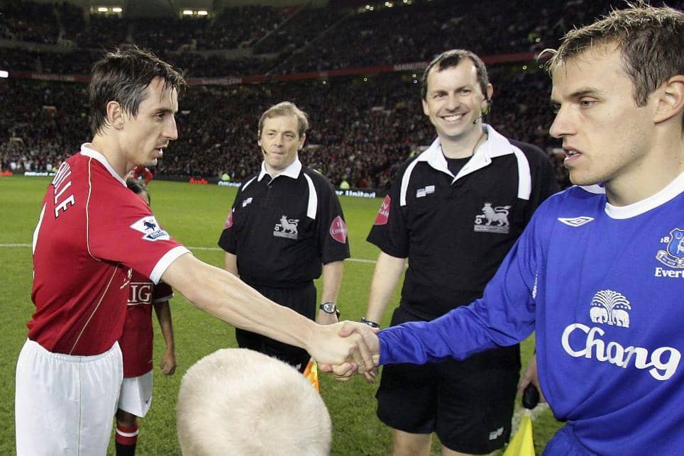 potret Gary dan Phil Neville (premierleague.com)