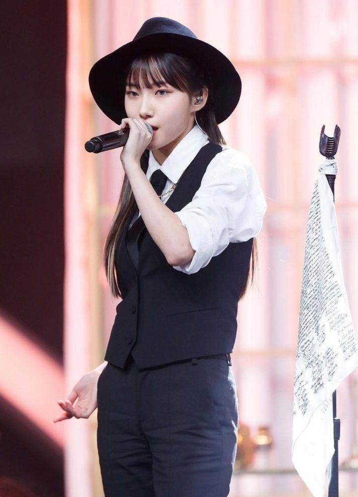 Seo Young Eun (instagram.com/girlsplanet999)