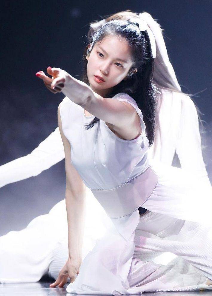 Choi Yu Jin (instagram.com/girlsplanet999)