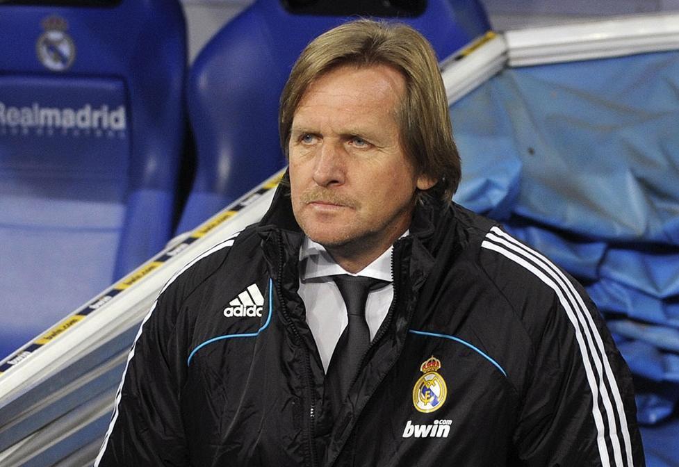 potret Bernd Schuster saat melatih Real Madrid (deia.eus)