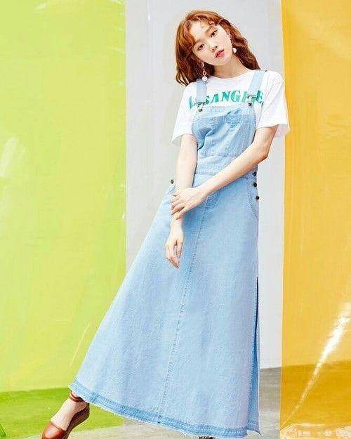 Outfit santai Lee Sung Kyung (instagram.com/leesungkyung_idn)