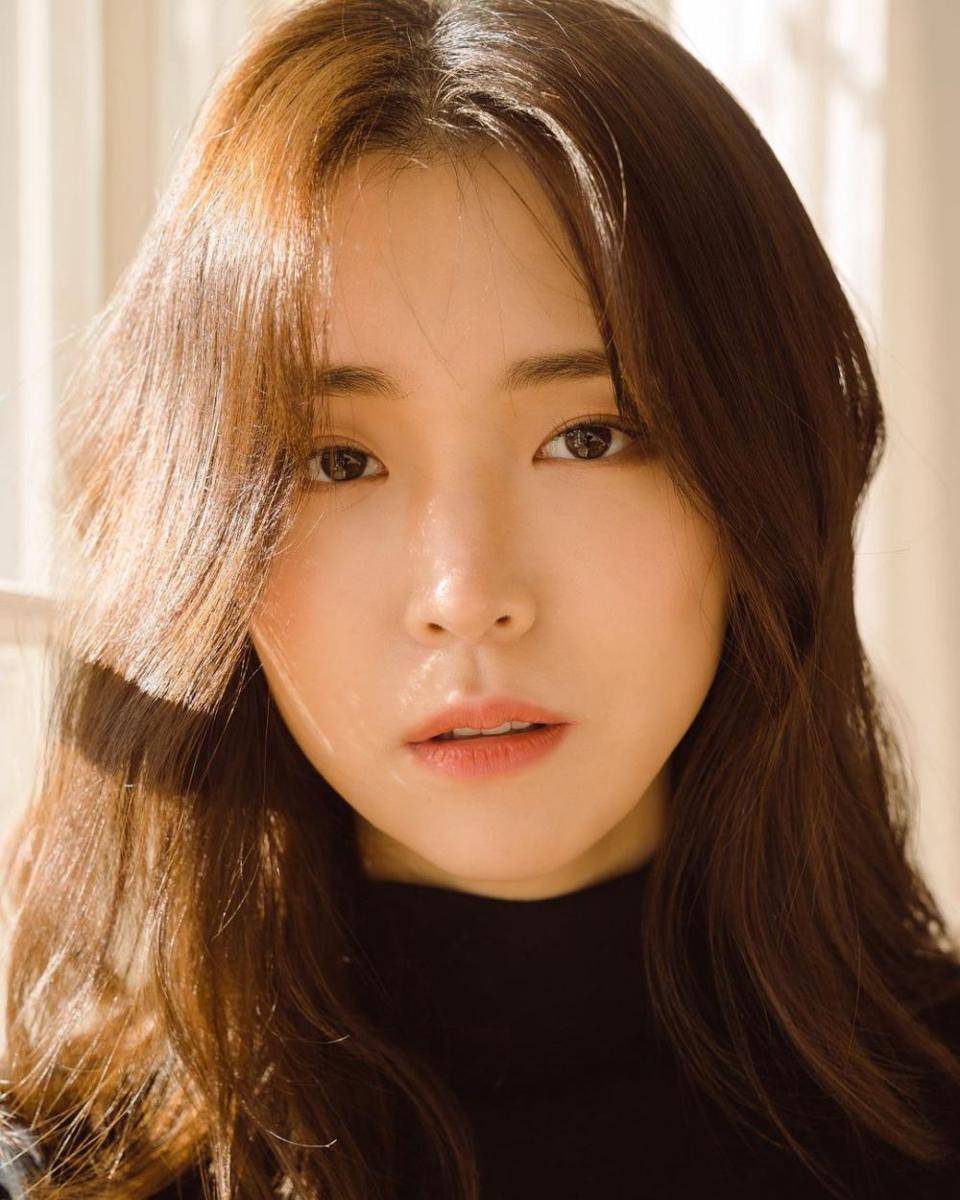 Kim Ji Eun (instagram.com/kj_ieun)