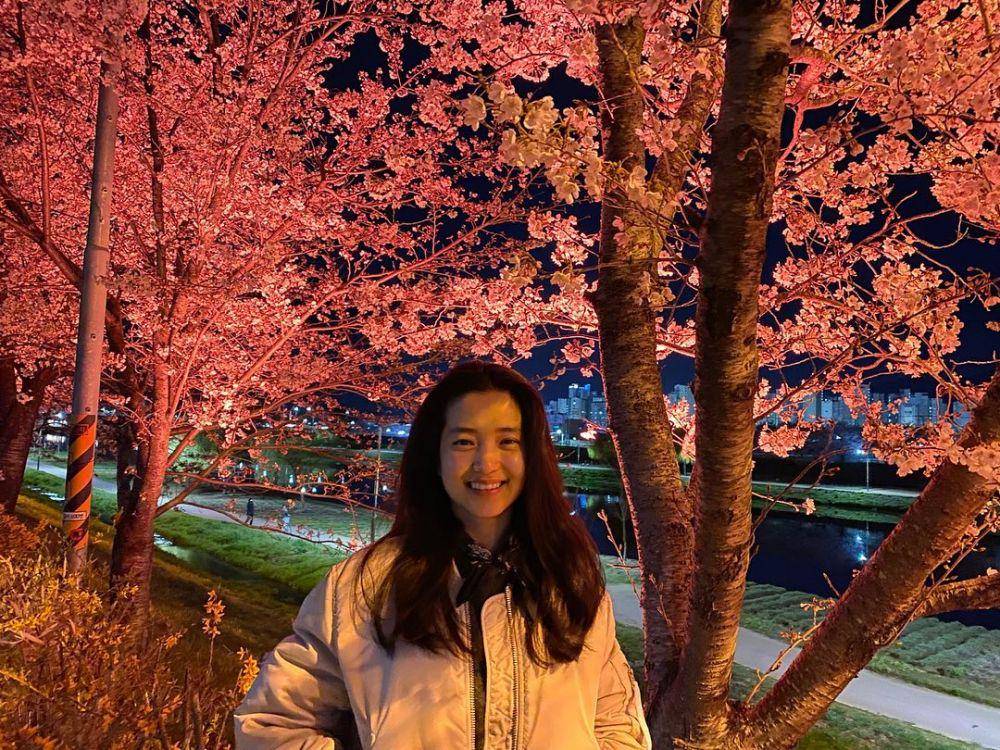 Kim Tae Ri (instagram.com/kimtaeri_official)