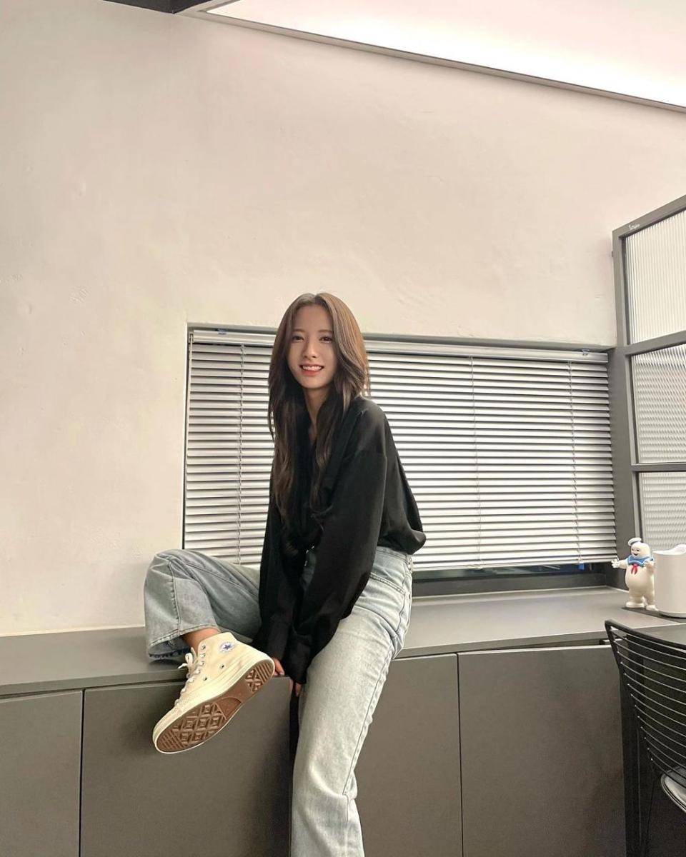 Bona WJSN  (instagram.com/bn_95819)
