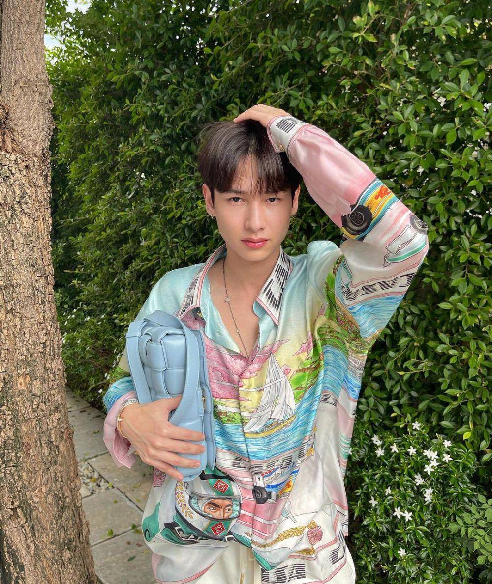 Gun Atthaphan (instagram.com/gun_atthaphan)