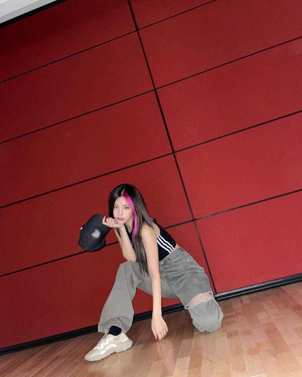 Yeji ITZY (instagram.com/itzy.all.in.us)