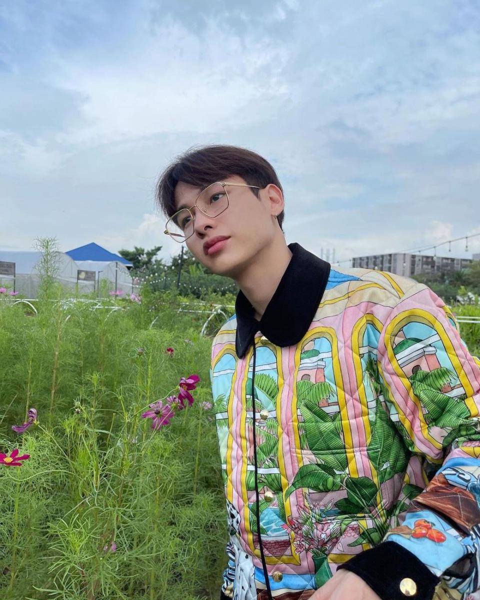 Gun Atthaphan (instagram.com/gun_atthaphan)