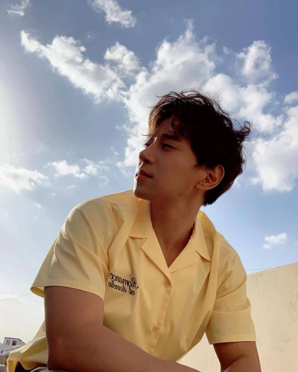 Hwang Chi Yeol (instagram.com/chiyeul7102)