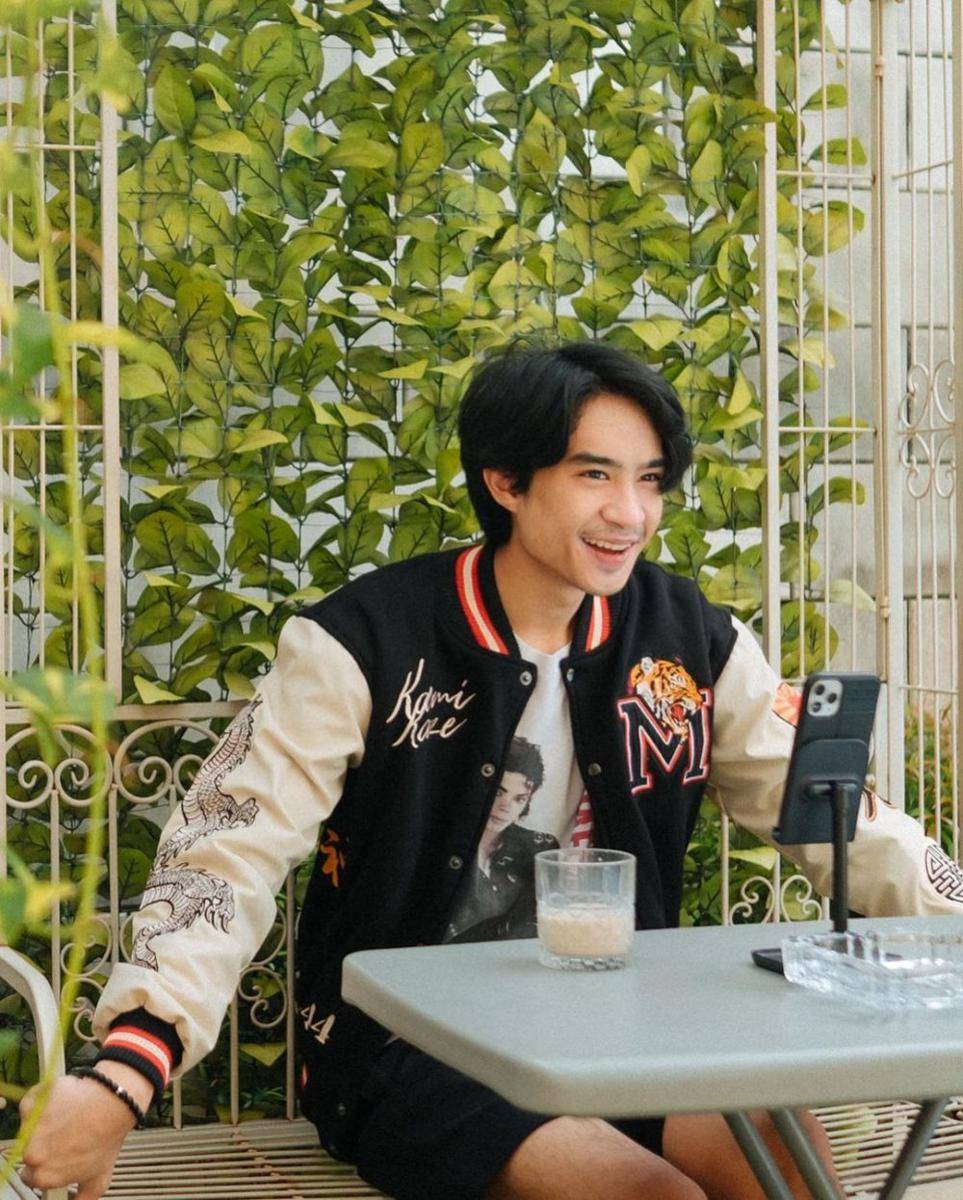 Devano Danendra (instagram.com/devdanendra)