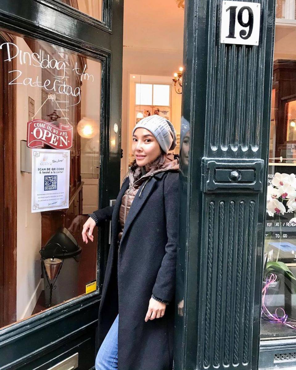 Shenny Andrea (instagram.com/sennys_kitchenenlounge)