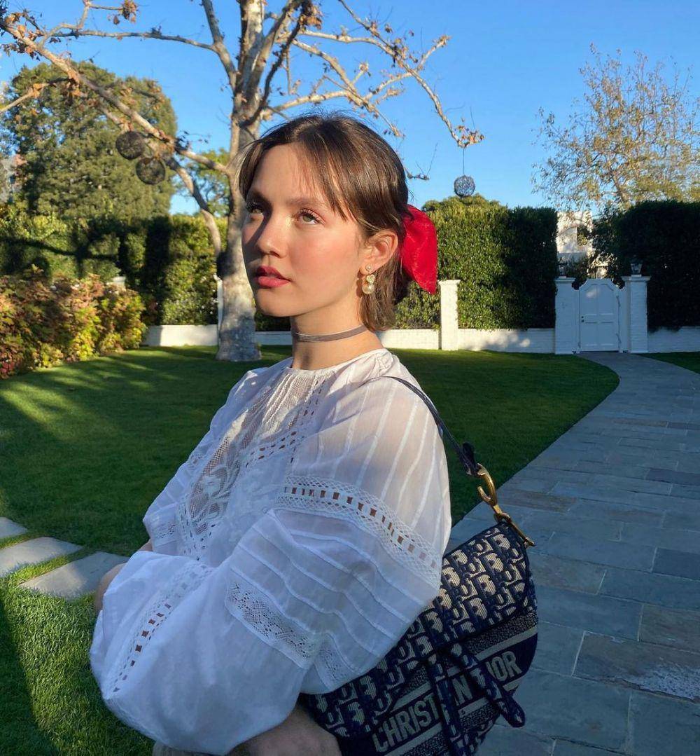 Iris Apatow (instagram.com/irisapatow)