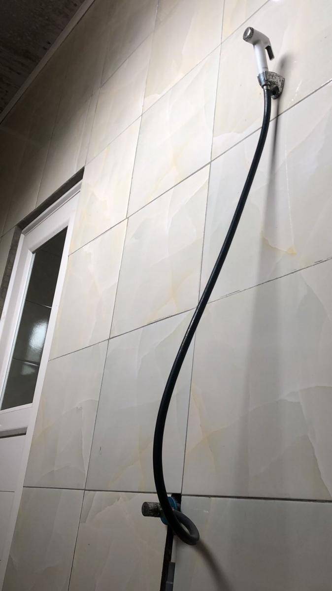 shower kocak (twitter.com/aprlmhrn)