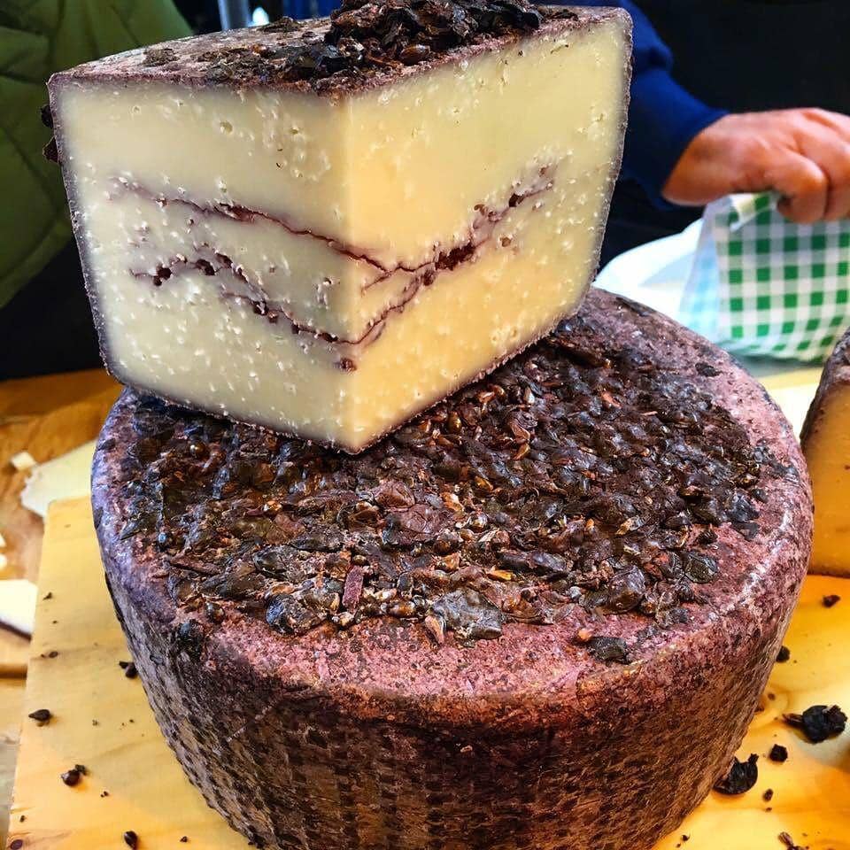 Ilustrasi keju ubriaco (instagram.com/shadoww_75)