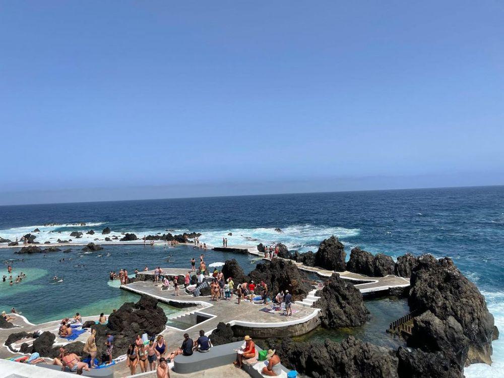 potret Porto Moniz Lava (instagram.com/tim_hughes1)