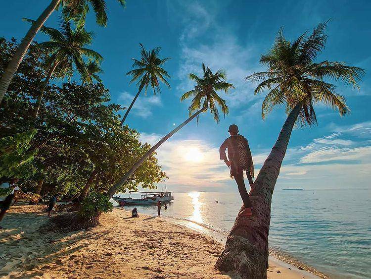 Pantai Tanjung Gelam (instagram.com/gustian_faizal)