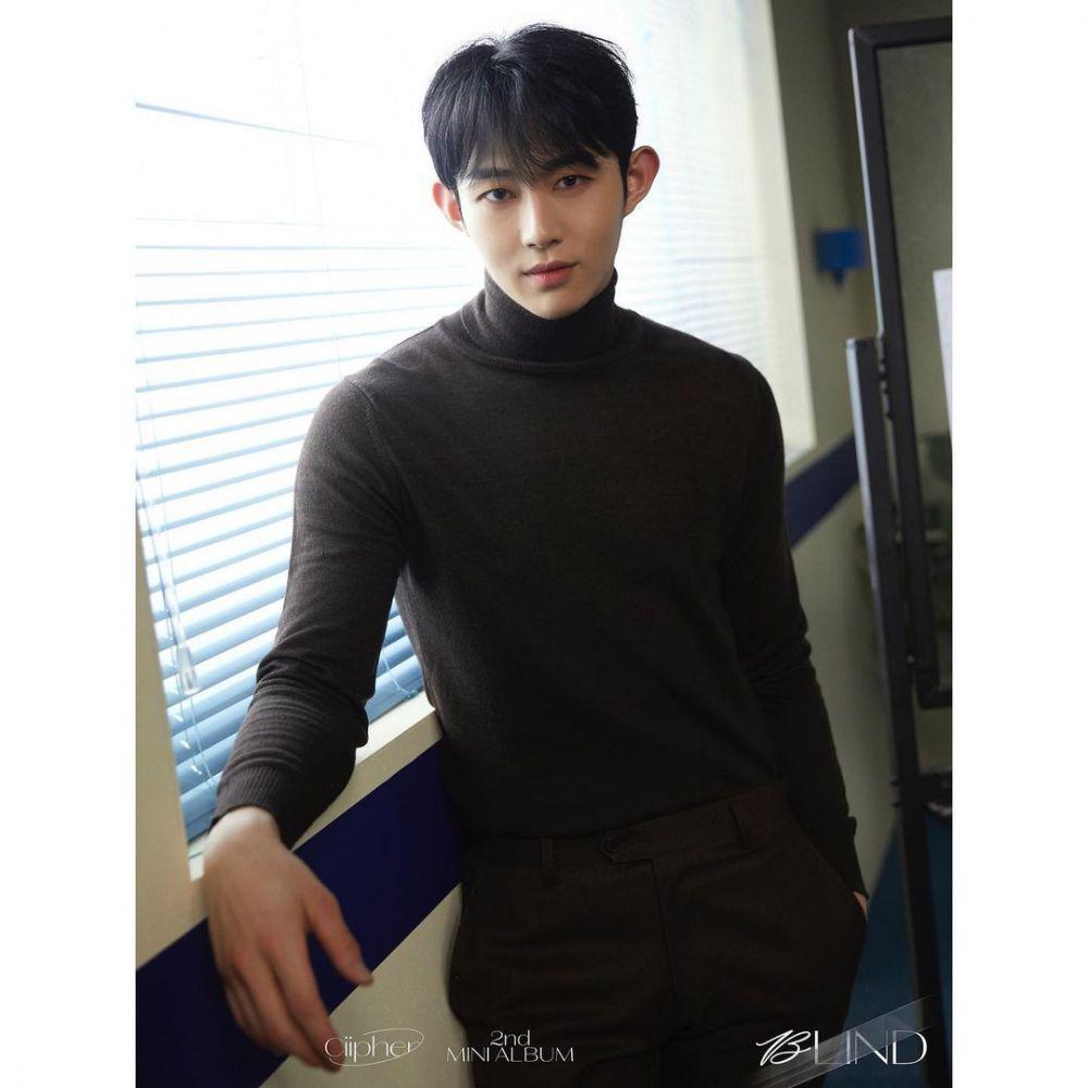 Tan CIIPHER (instagram.com/ciipher_official)