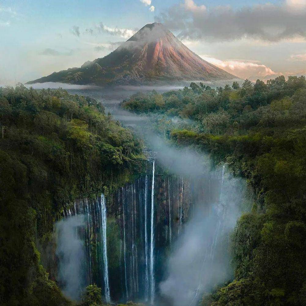 Potret Air Terjun Tumpak Sewu (instagram.com/malthezimakoff)