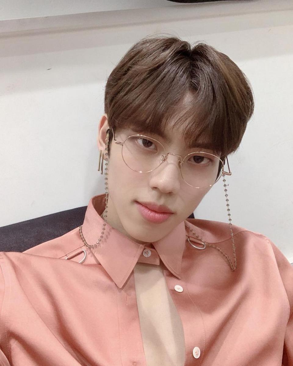 Dongwoo INFINITE (instagram.com/ddong_gg0)