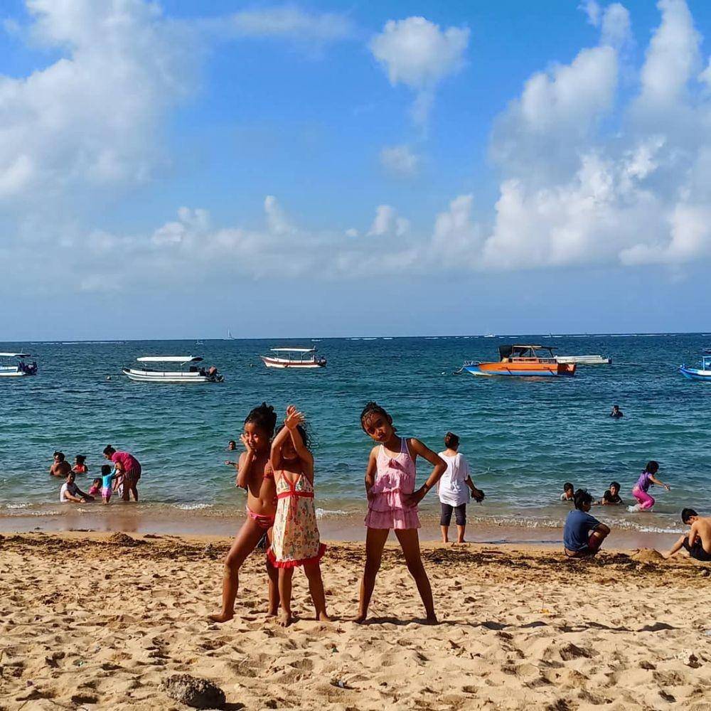 Pantai Mertasari (instagram.com/emik_alcapandu)