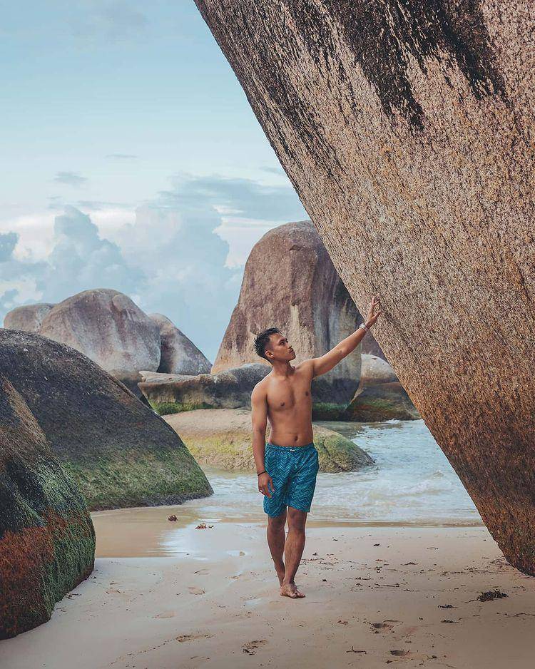 Pantai Tanjung Tinggi (instagram.com/argarizkik)
