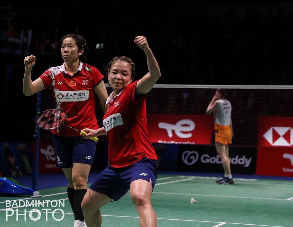 Ganda putri Hia Yi Fan/Chen Qing Chen bawa China jadi juara Piala Sudirman 2021 (Dok.BadmintonPhoto)