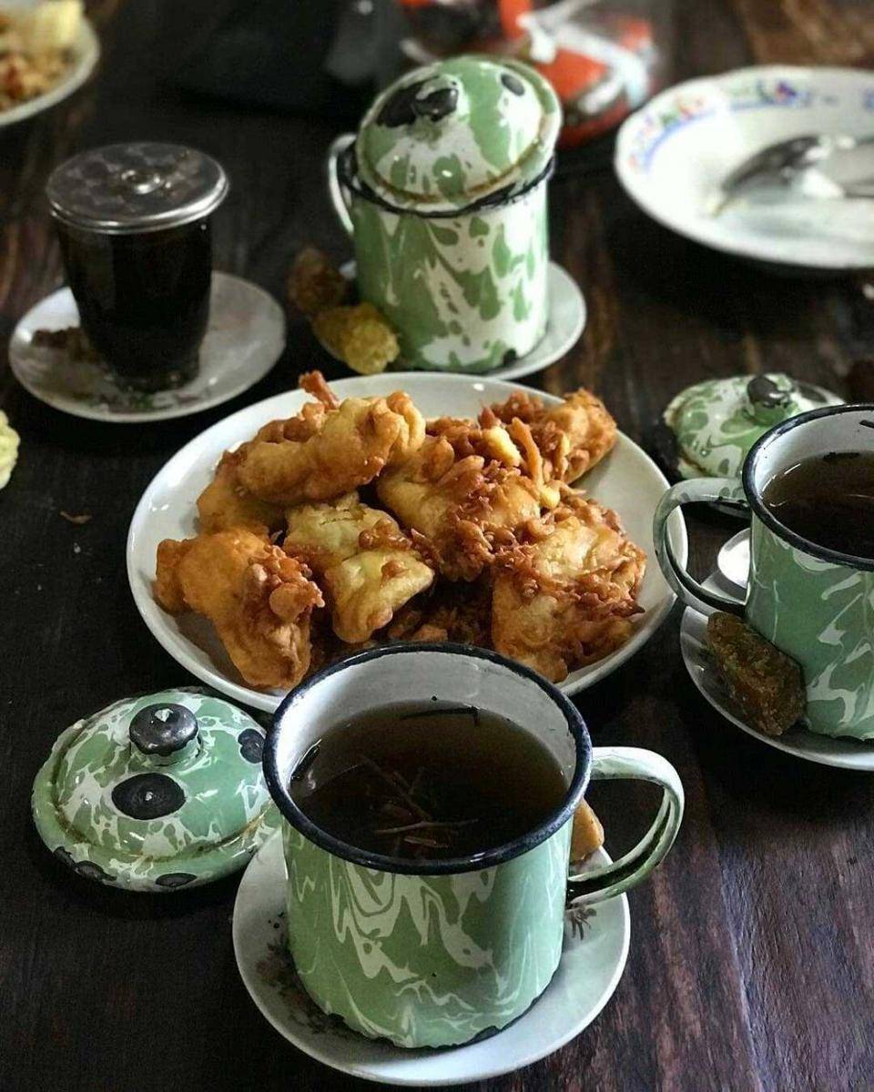 pisang goreng khas Kopi Klotok (instagram.com/kulinerjogya)