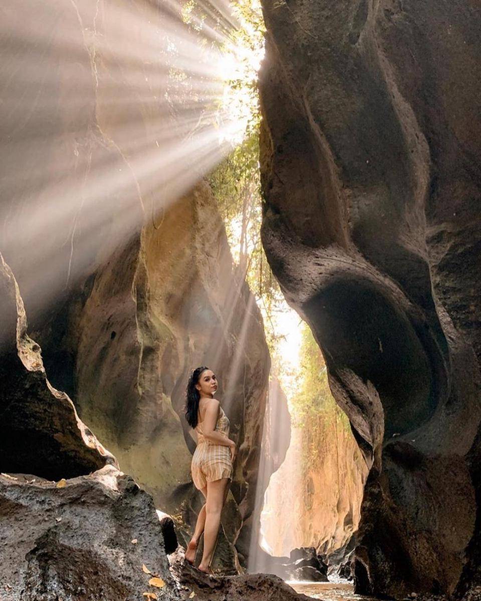 (instagram.com/reginazlah)