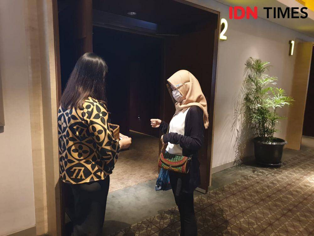 Suasana menonton di bioskop saat pandemi Covid-19 (IDN Times/Uni Lubis)