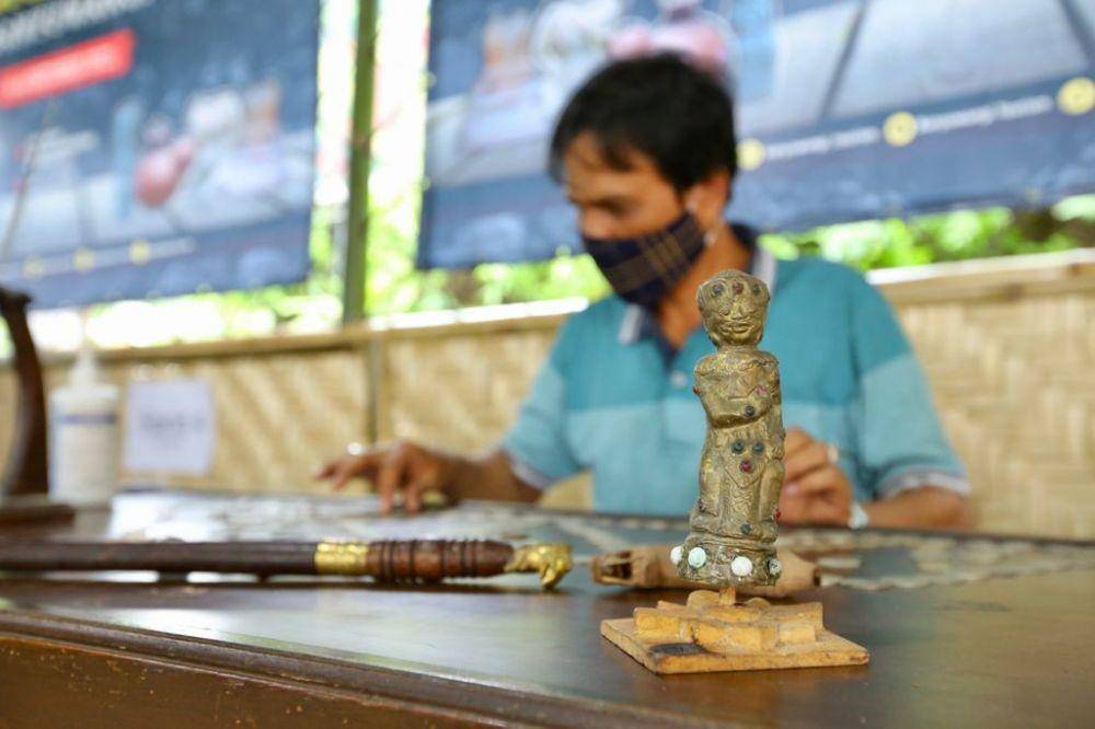 Suasana Pameran Kepurbakalaan, yang digelar di pelataran kantor Dinas Kebudayaan dan Pariwisata (Disbupar) Banyuwangi, 4-6 September 2021. (Dok. Pemkab Banyuwangi)