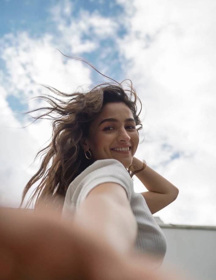 Alia Bhatt (instagram.com/aliaabhatt)