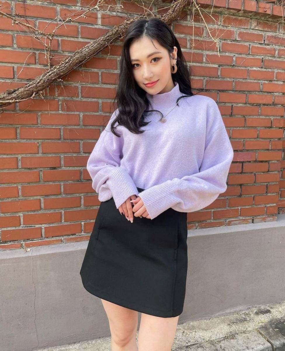 Outfit Jinny Secret Number (instagram.com/secretnumber.official)