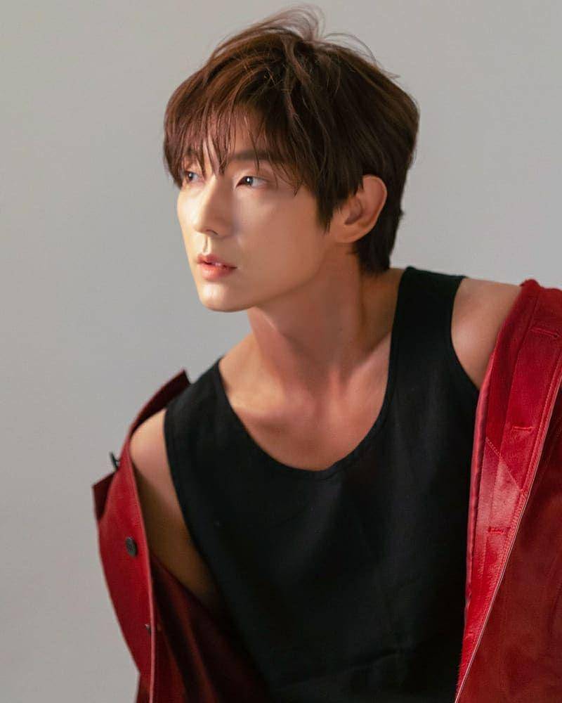 Lee Joon Gi (instagram.com/actor_jg)
