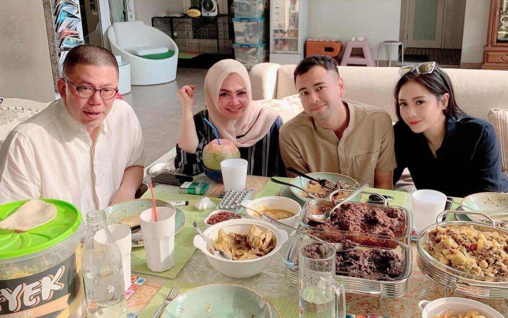 Rieta Amilia dan suami kedua (Instagram.com/rieta_amilia/)