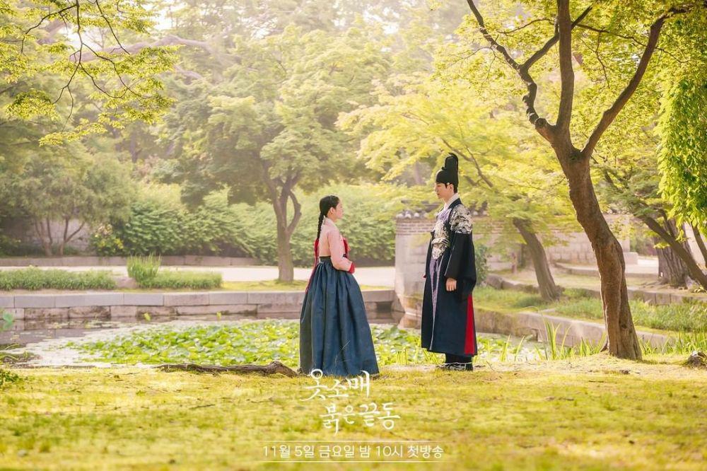 Lee Se Young dan Junho 2PM di drama The Red Sleeve Cuff (instagram.com/mbcdrama_now)