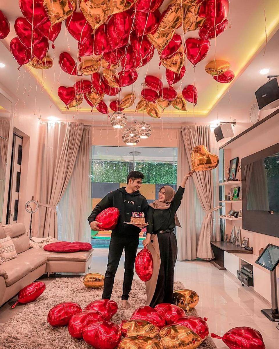 ulang tahun Teuku Ryan (instagram.com/riaricis1795)