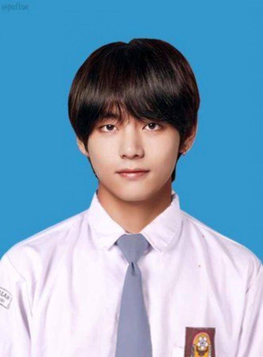 Foto artis Korea pakai baju SMA (Pinterest.com/purplxx purplxx/)