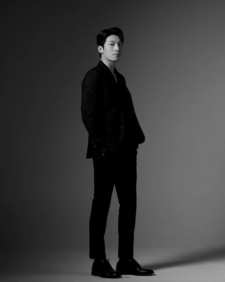 Wi Ha Joon (instagram.com/wi__wi__wi)