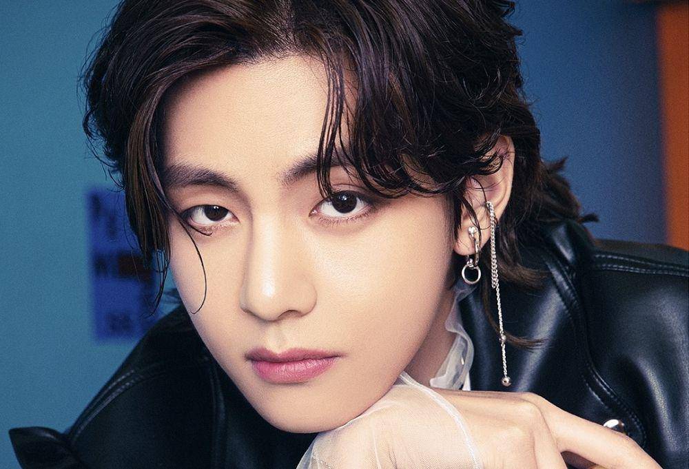 V BTS (instagram.com/bts_bighit Official)