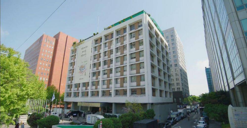 potret Central Veterans' Hall dalam drama Yumi's Cells (dok. tvN/Yumi's Cells)