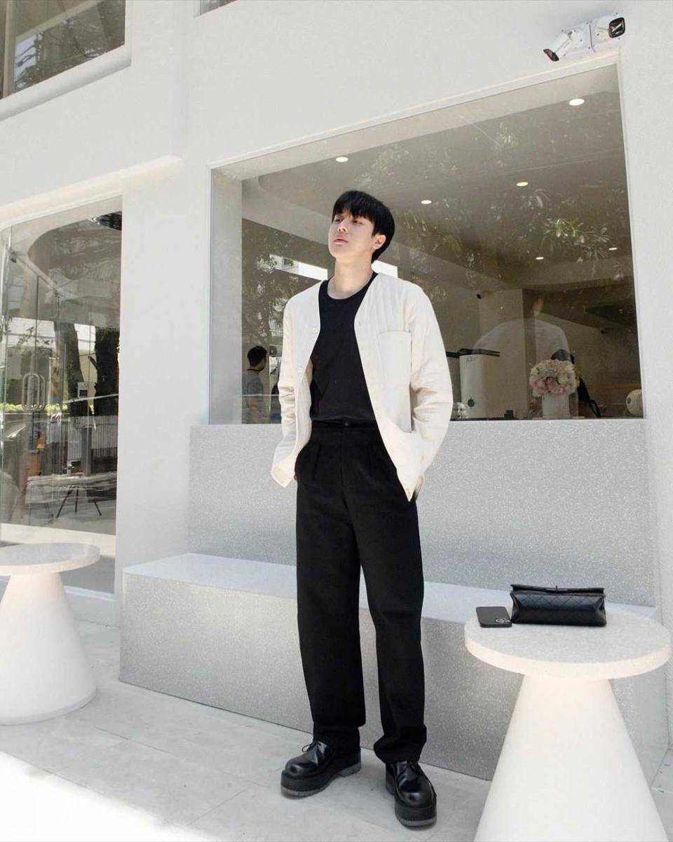 Arm Weerayut (instagram.com/arm_wc)