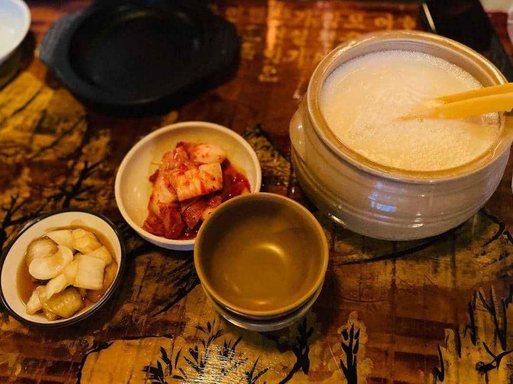 Dongdongju (instagram.com/purejade_luv)