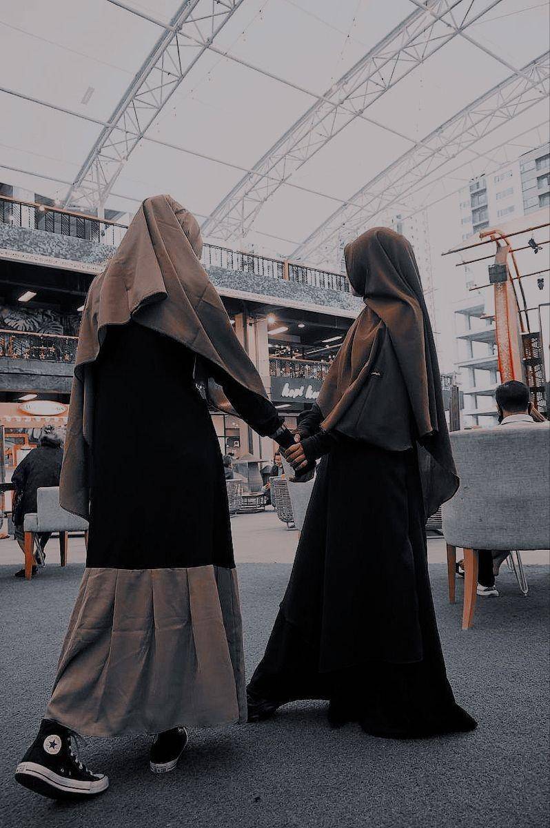 Ilustrasi Muslimah (Pinterest.com)